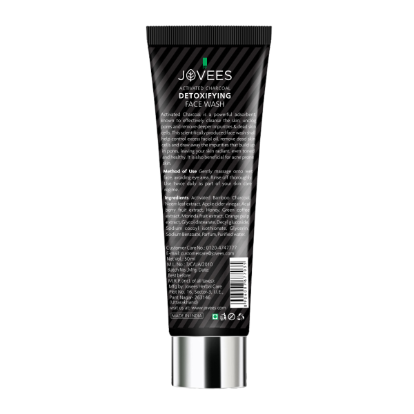 Jovees Activated Charcoal Detoxifying Facewash - 120ML
