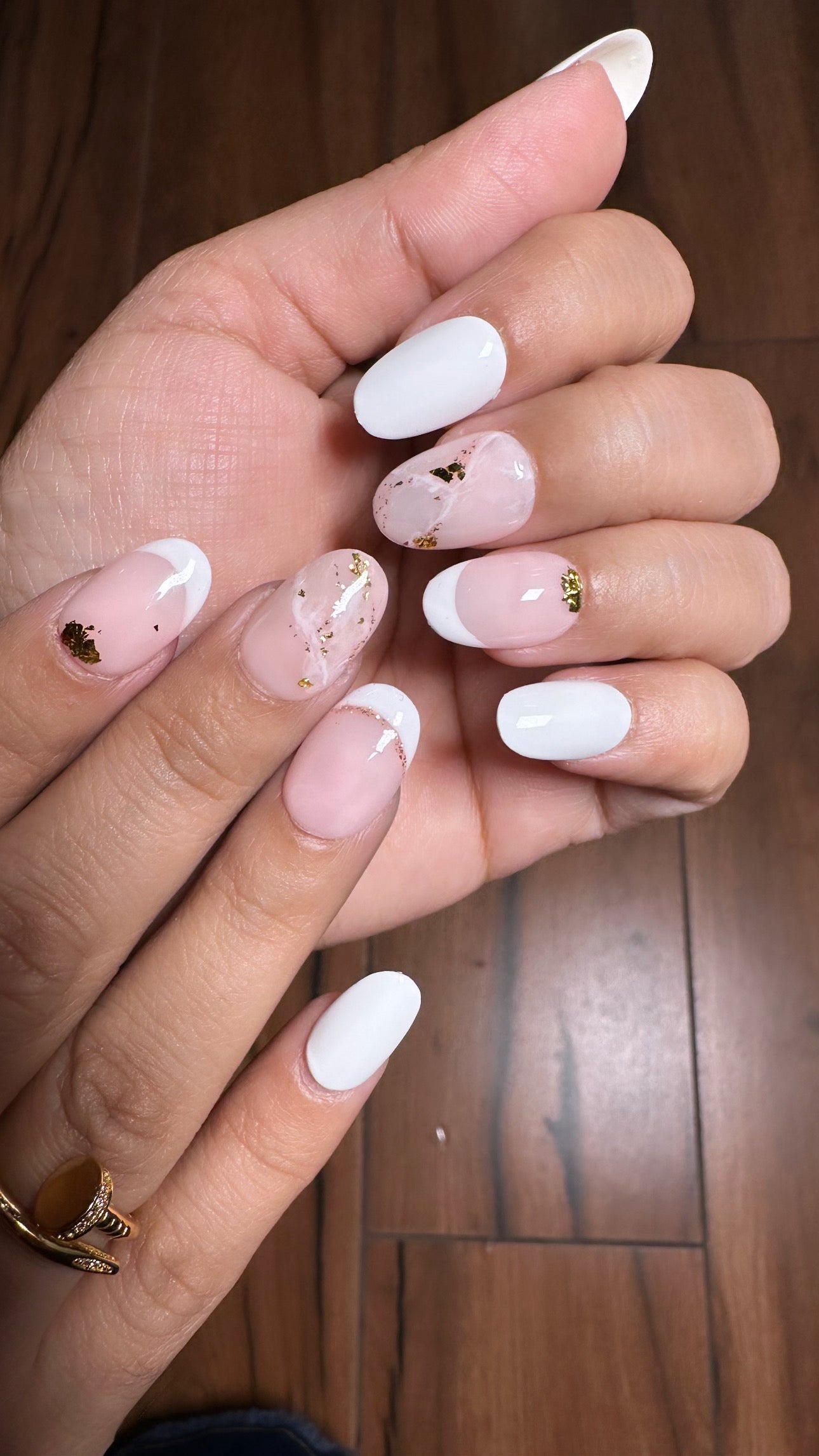 White Marble Flakes Oval