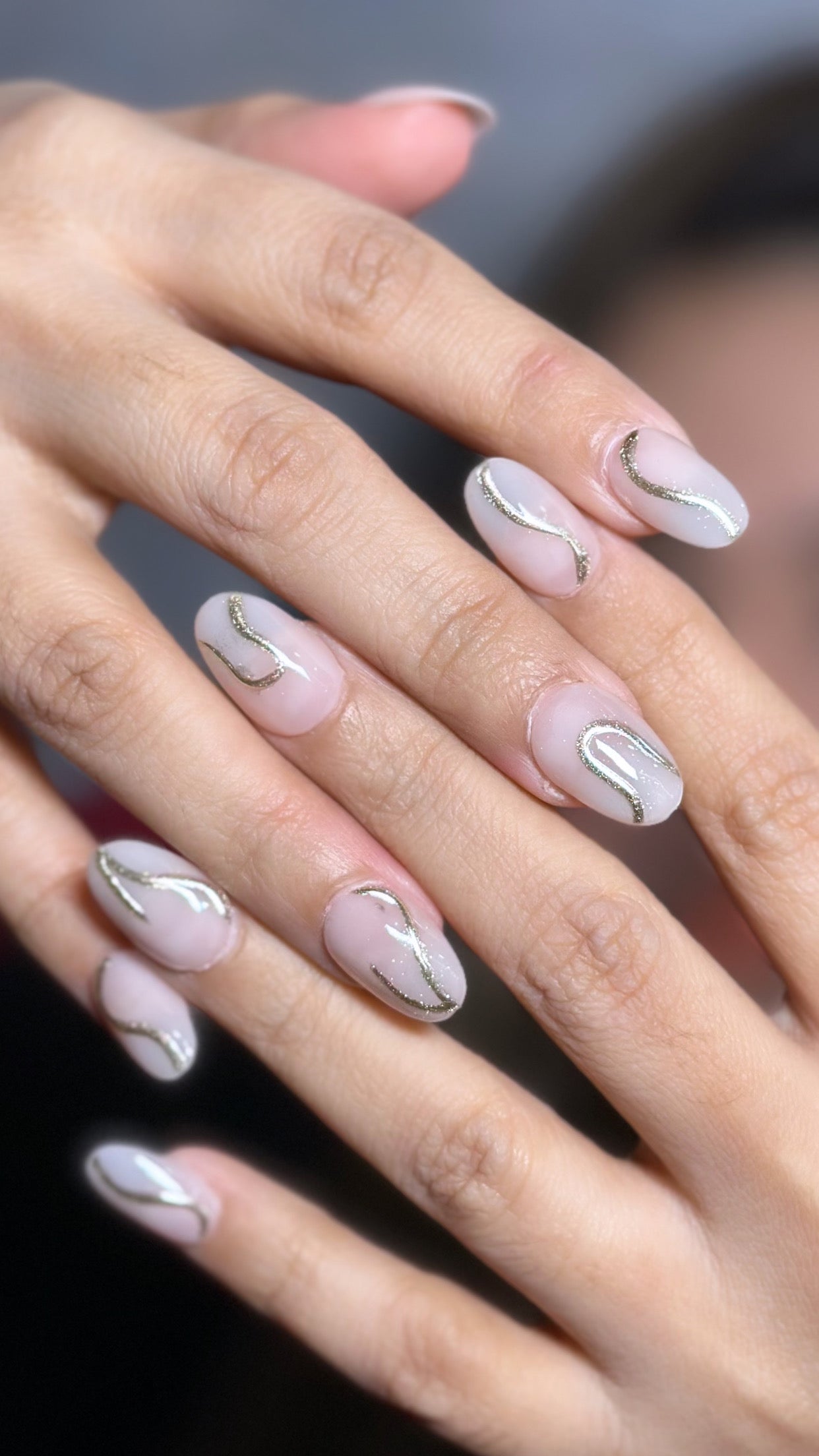 Elegance Muse - Oval