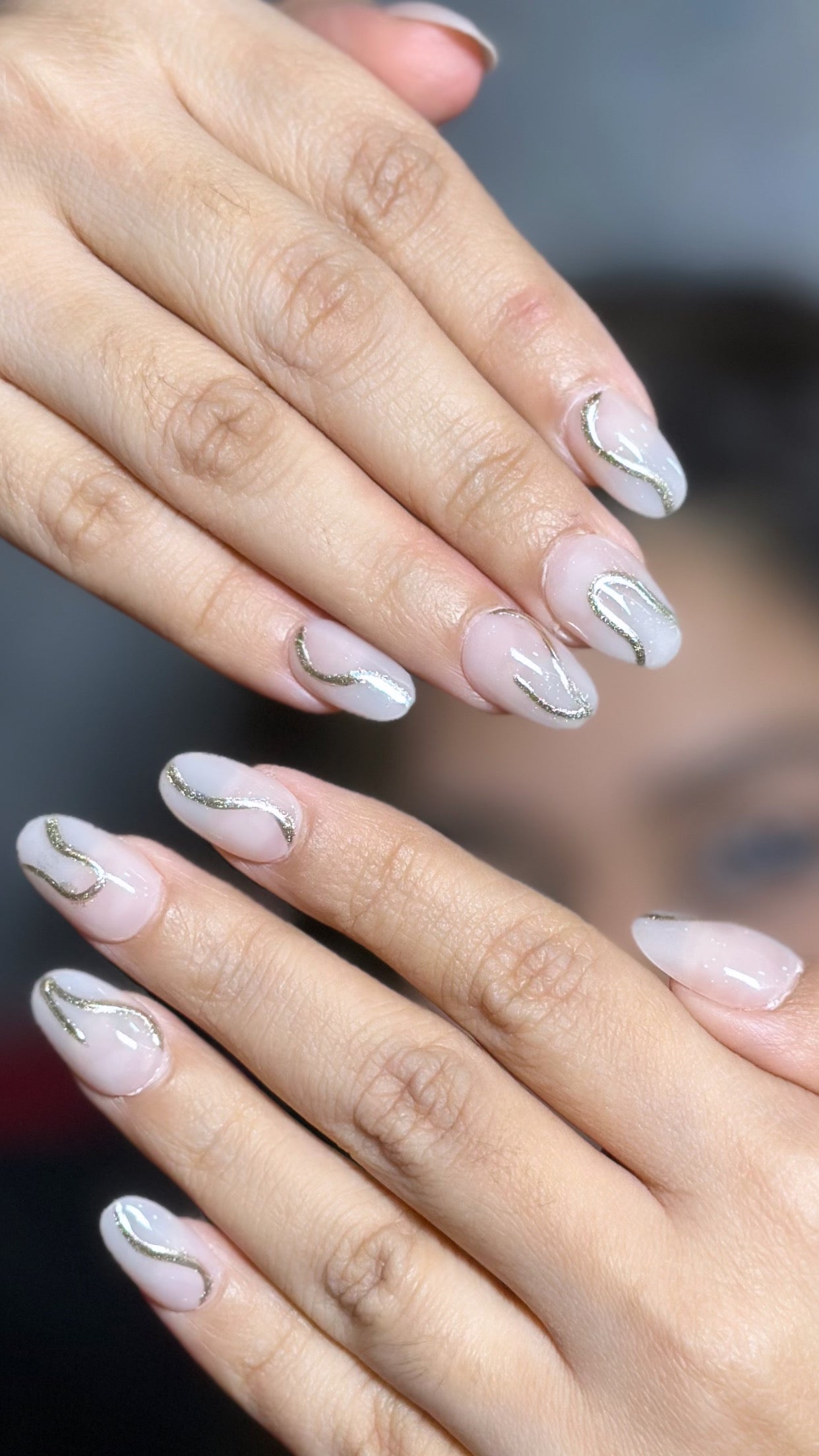 Elegance Muse - Oval