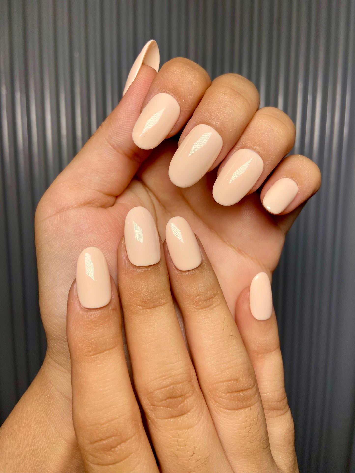 Butter Beige Nails