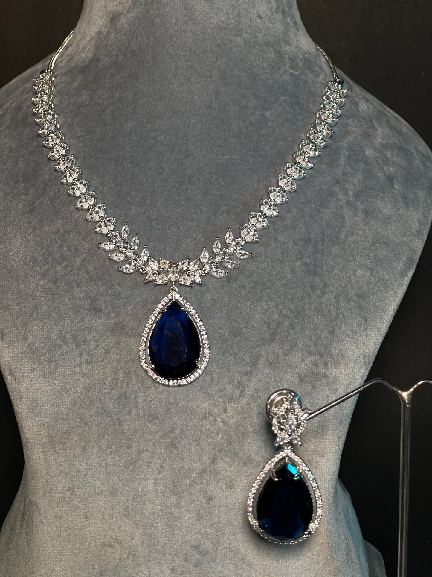 Blue Sapphire With American Diamond