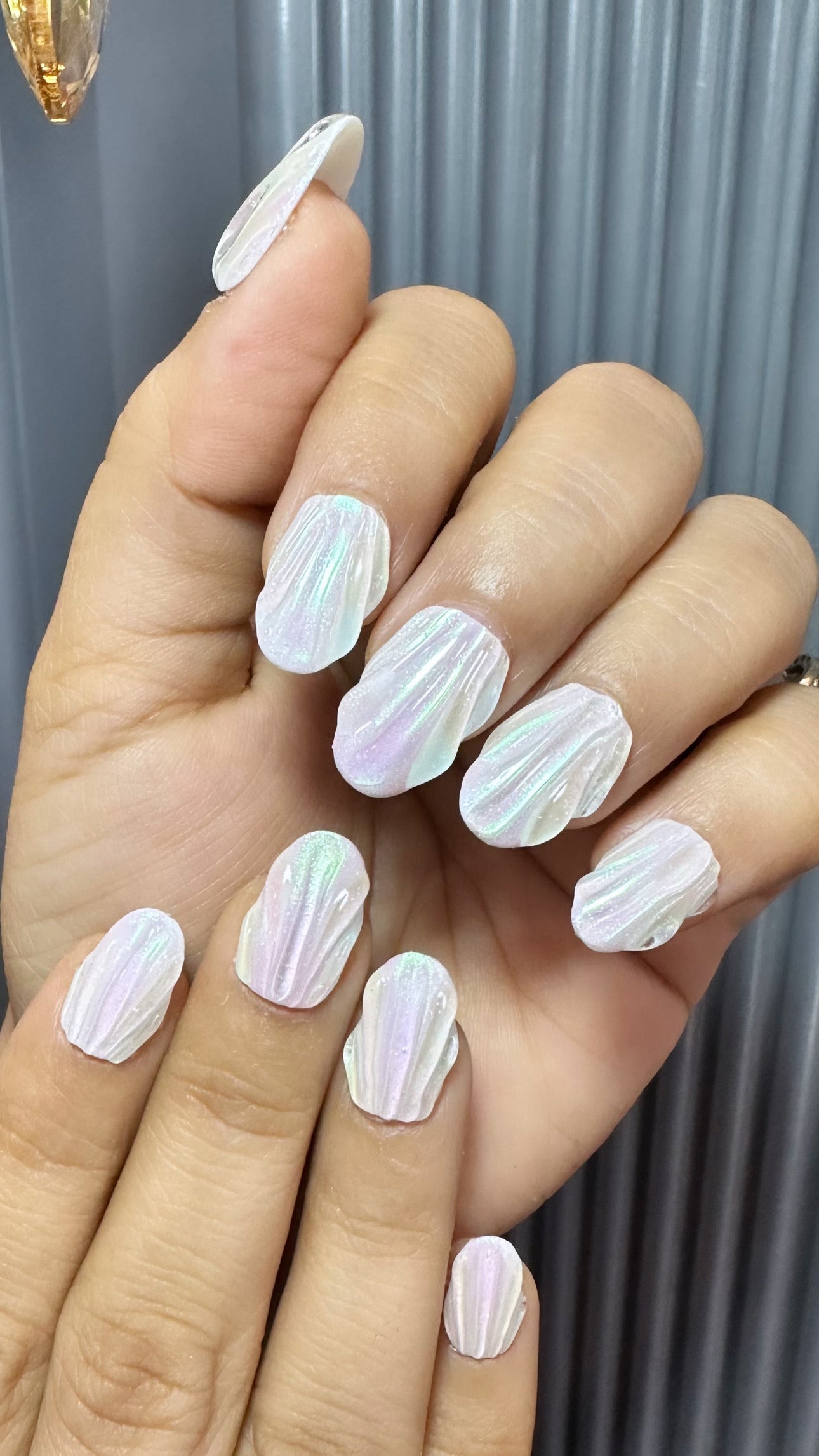 Pearl White - Oval