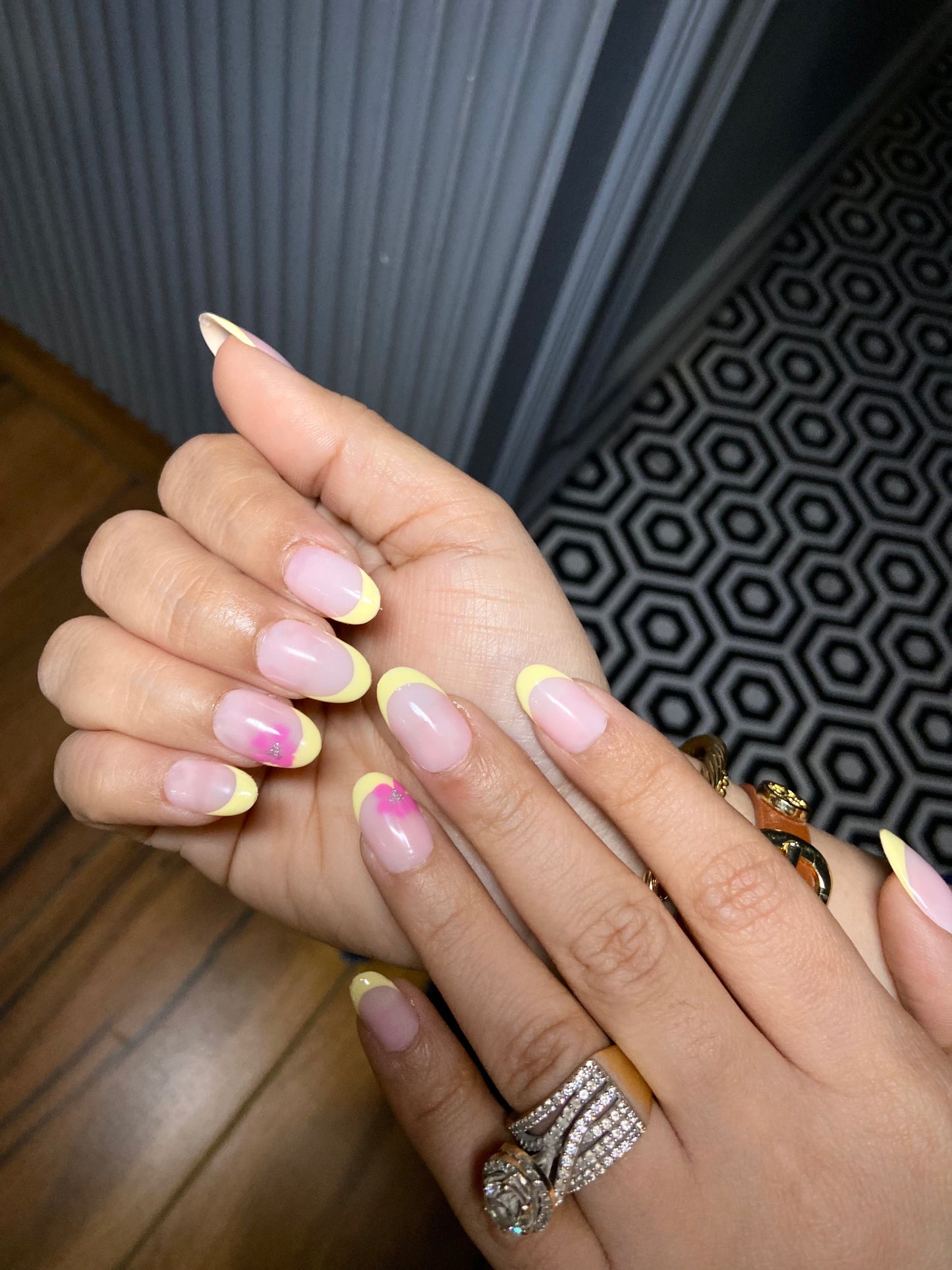Pastel patel French - Oval