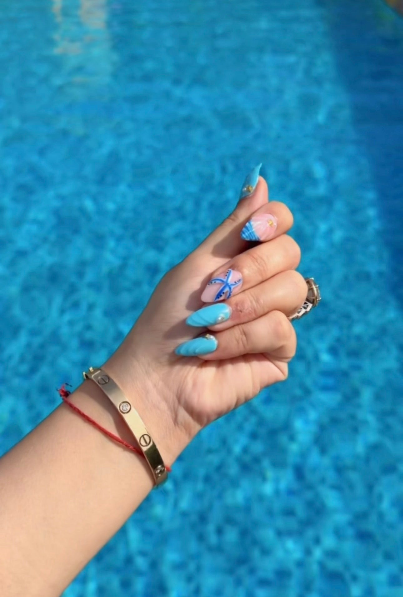 Shell & Star
