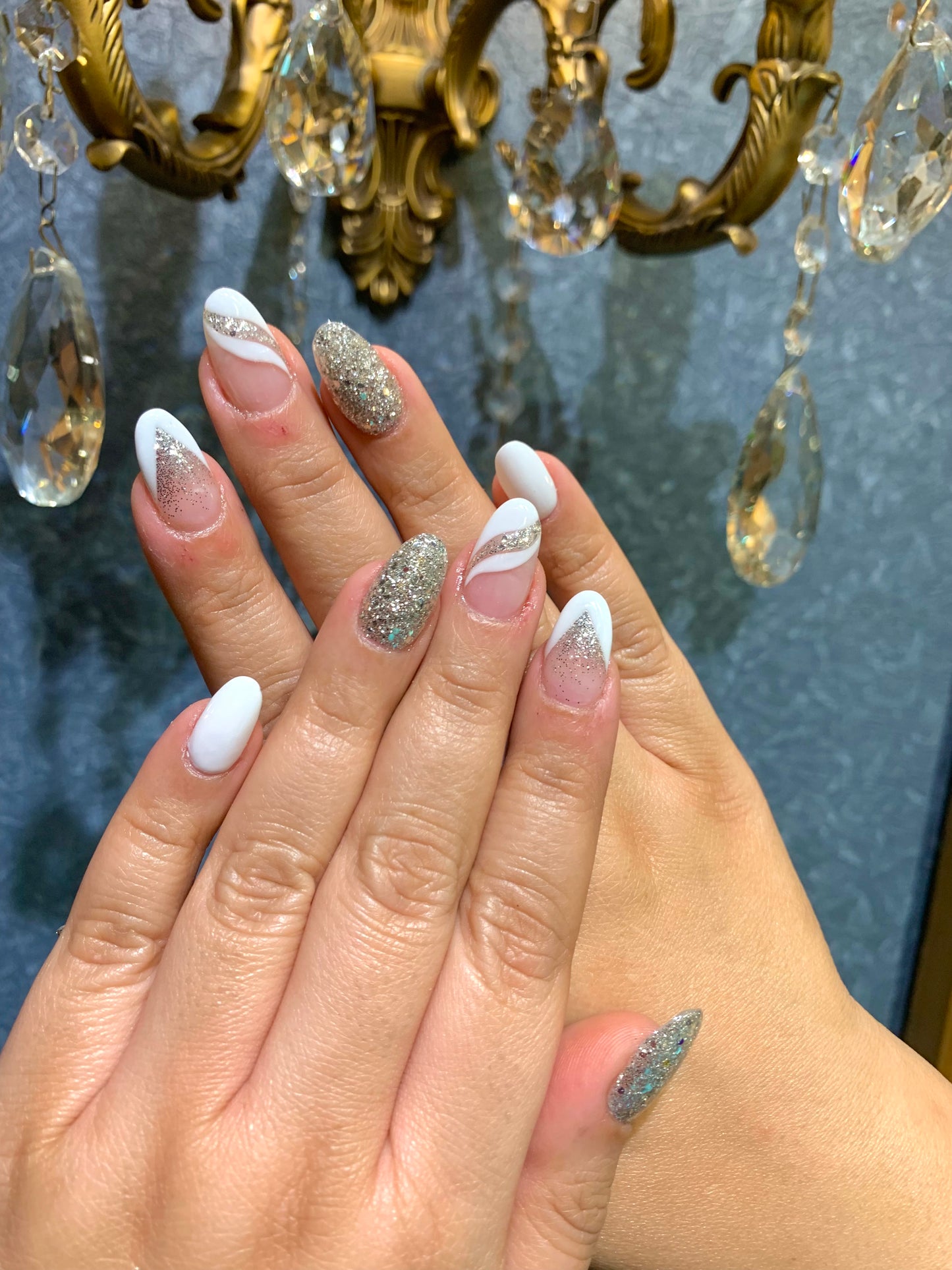 FRENCH CHIC /ALMOND
