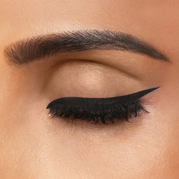 Colorbar Just Smoky Kajal