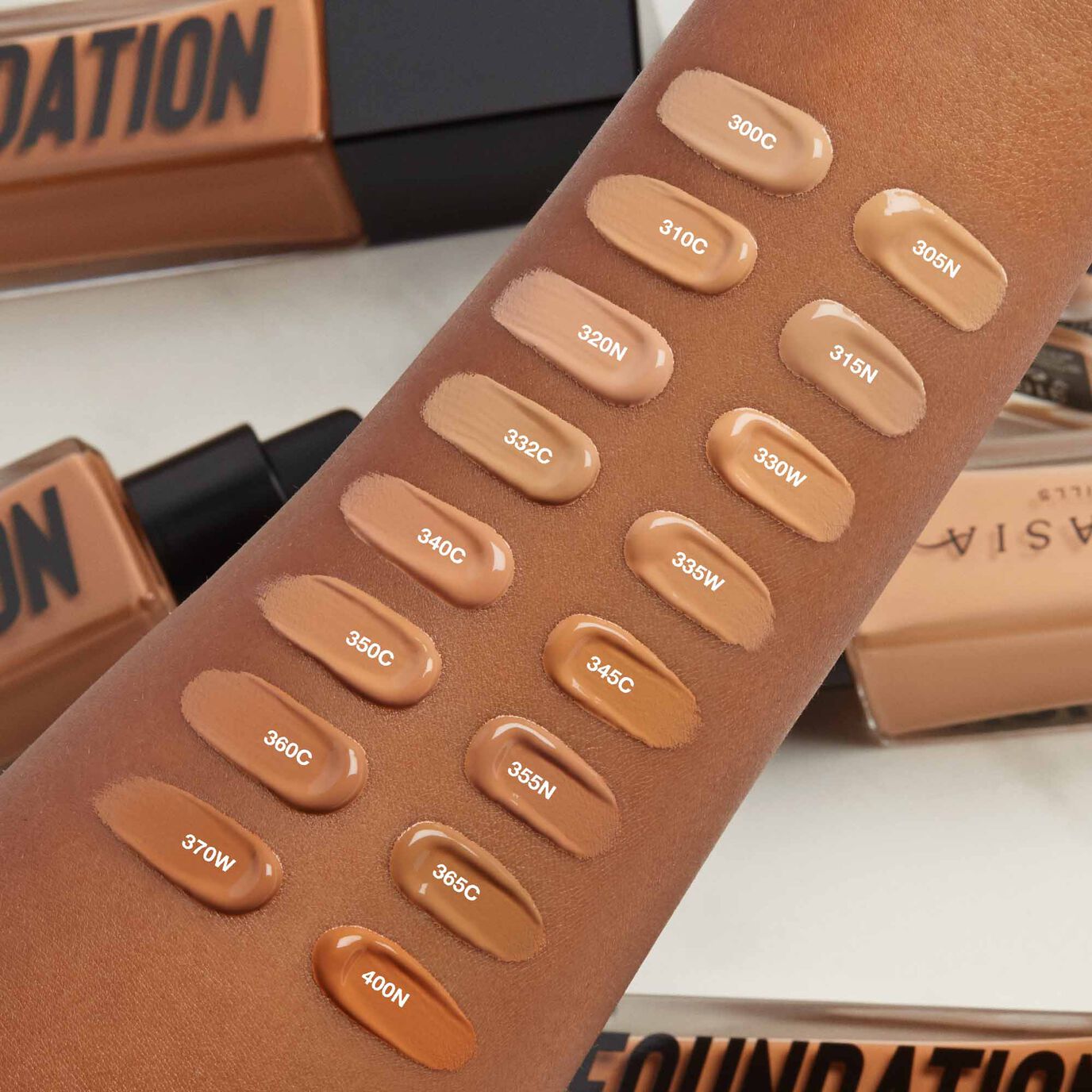 Anastasia Luminous Foundation - 320N