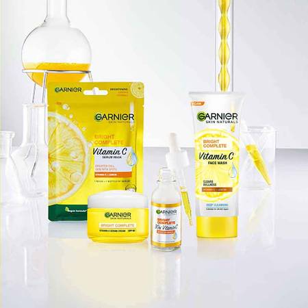 Garnier Bright Complete Facewash, 50g