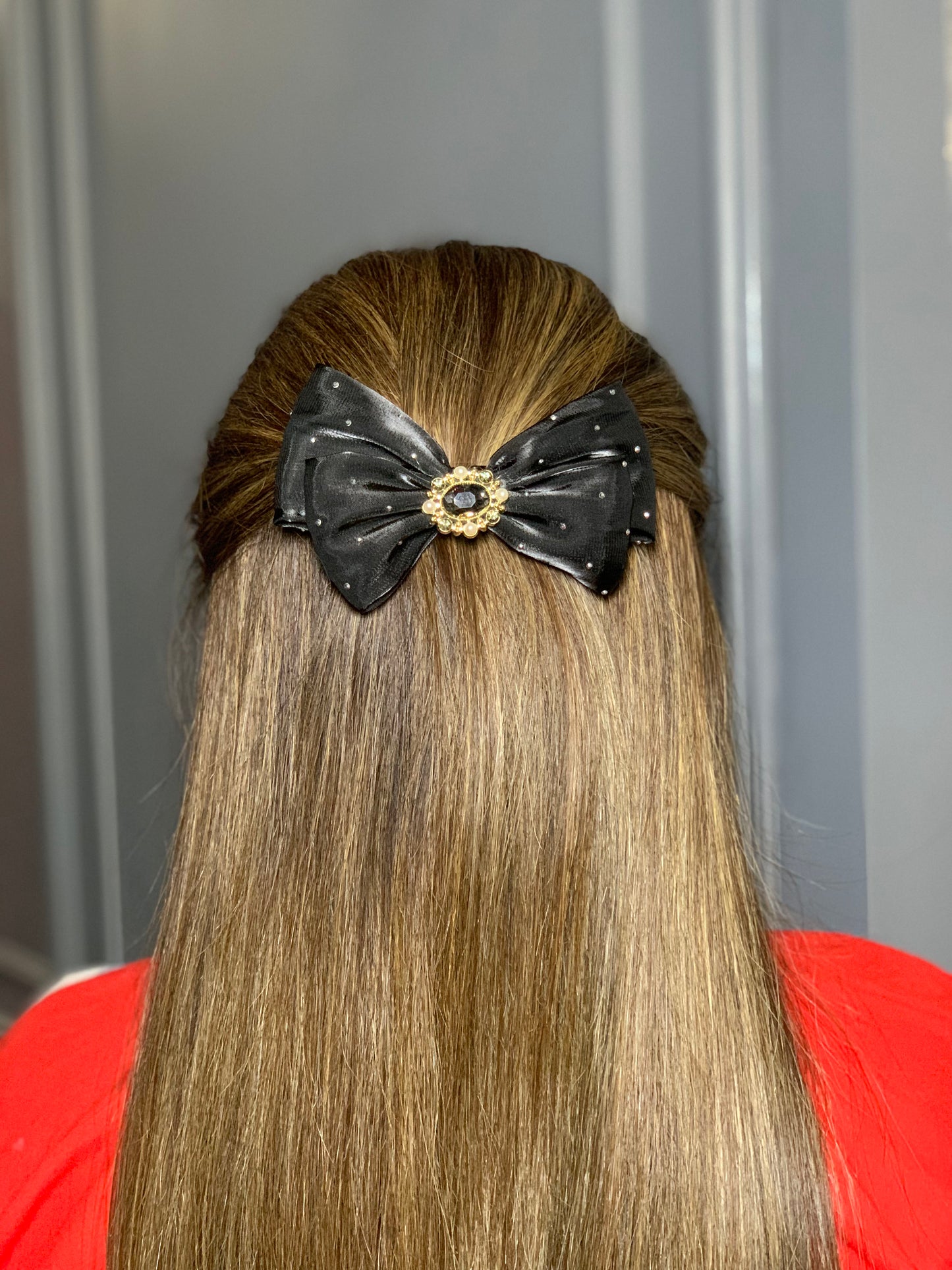 Black Broach Bow