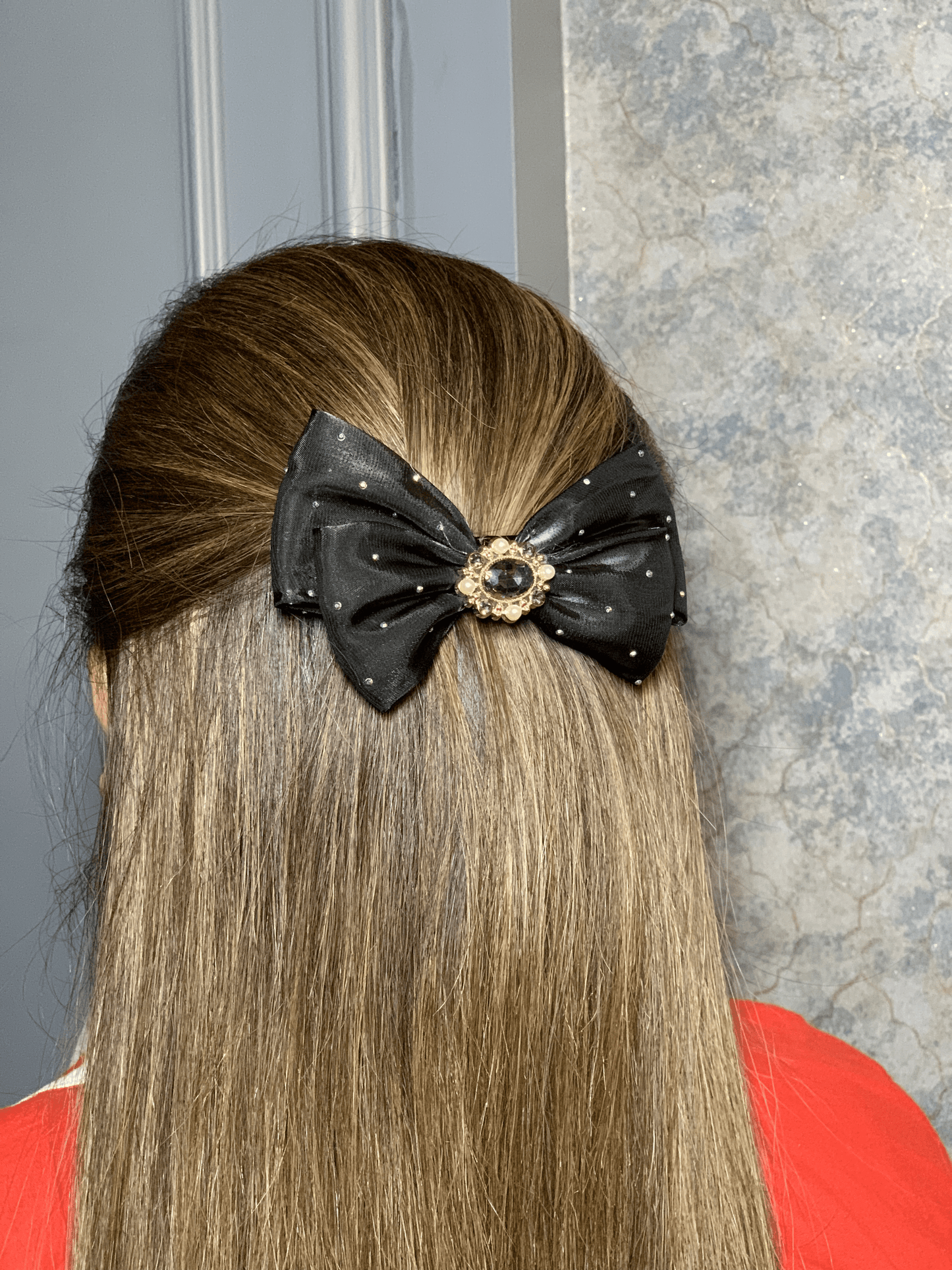 Black Broach Bow