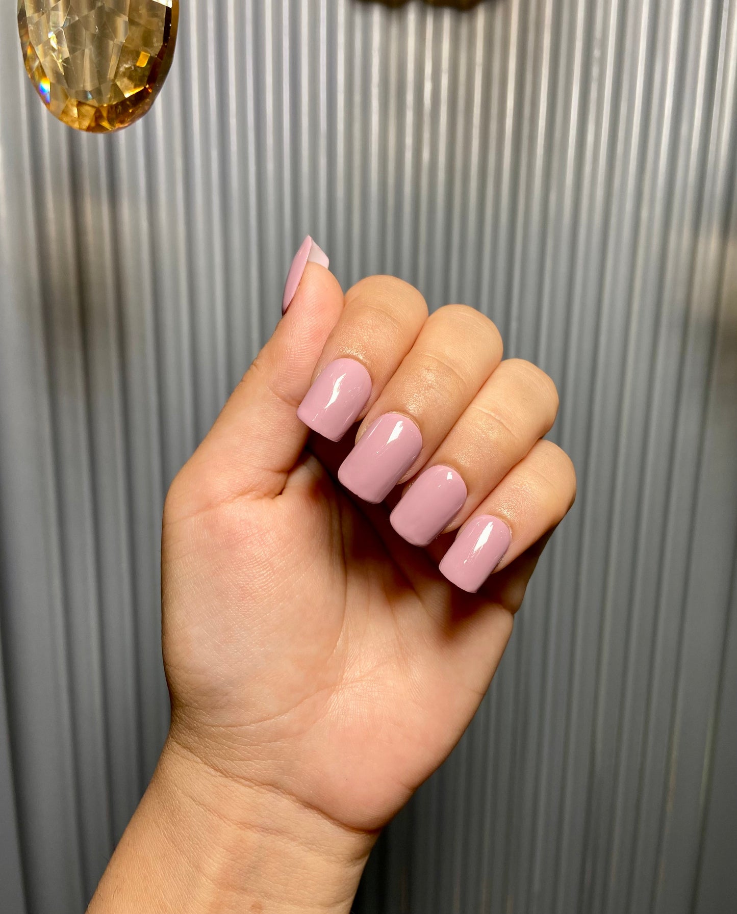 soft mauve nails