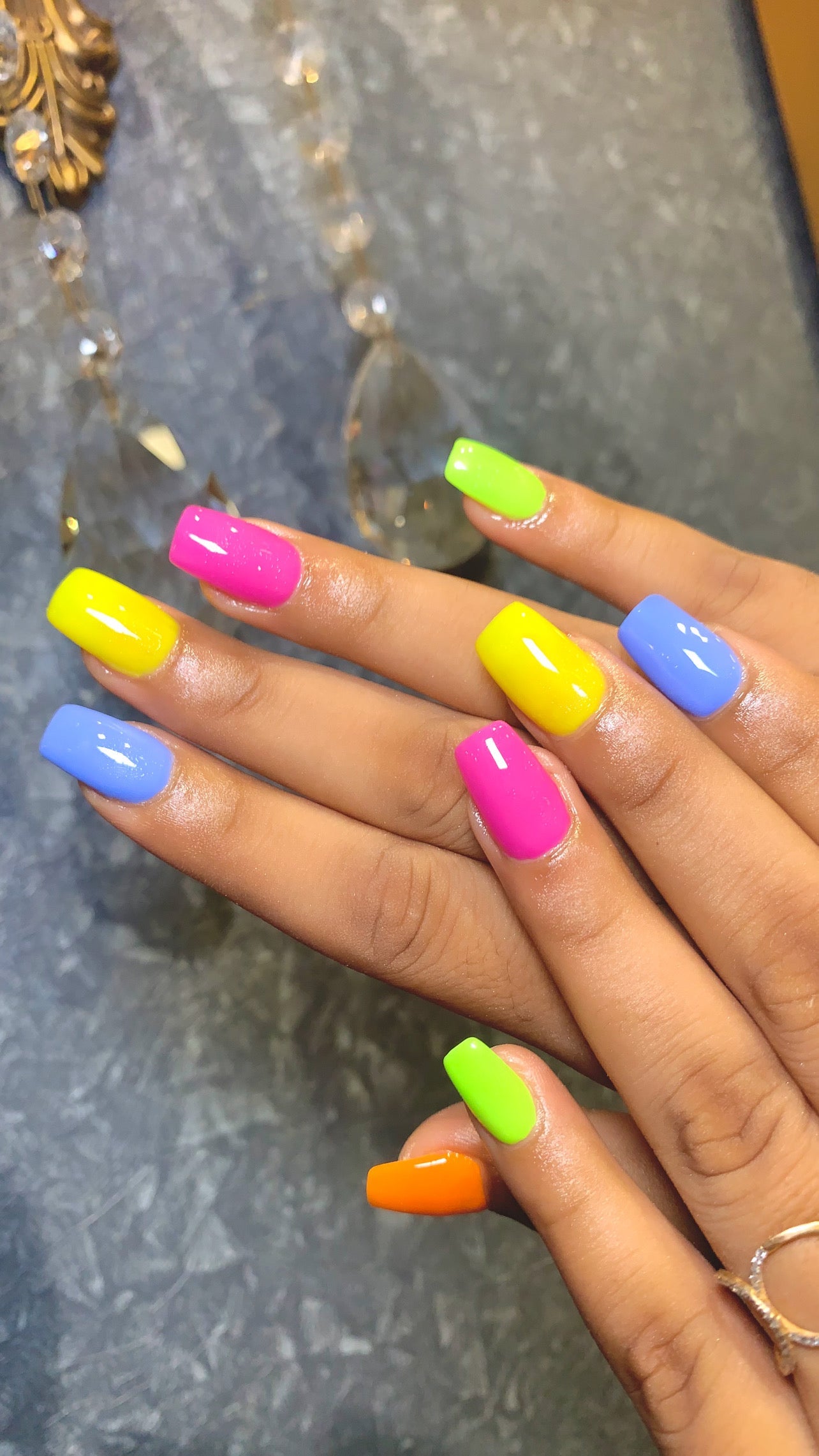 Funky Plain nails - Medium Square