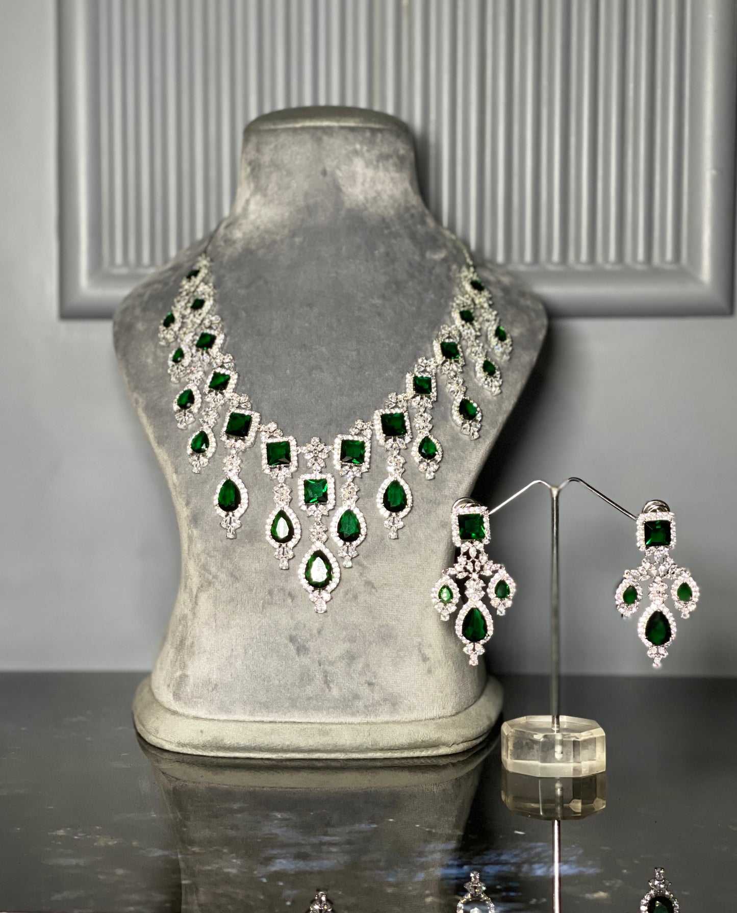 Emerald With American Diamond