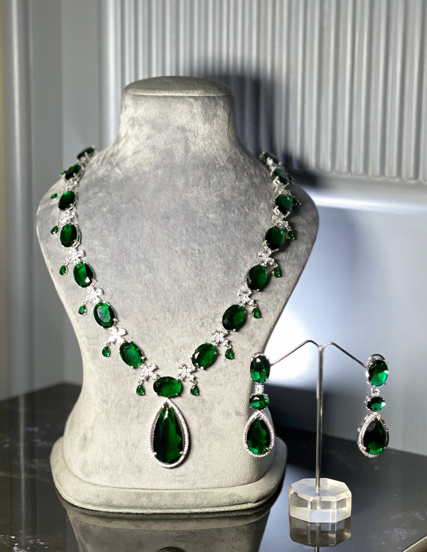 Emerald With American Diamond