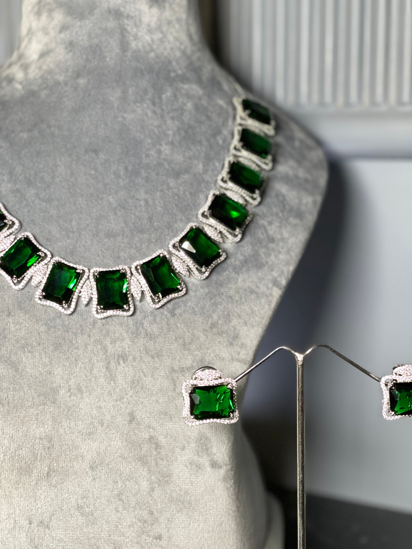 Emerald With American Diamond