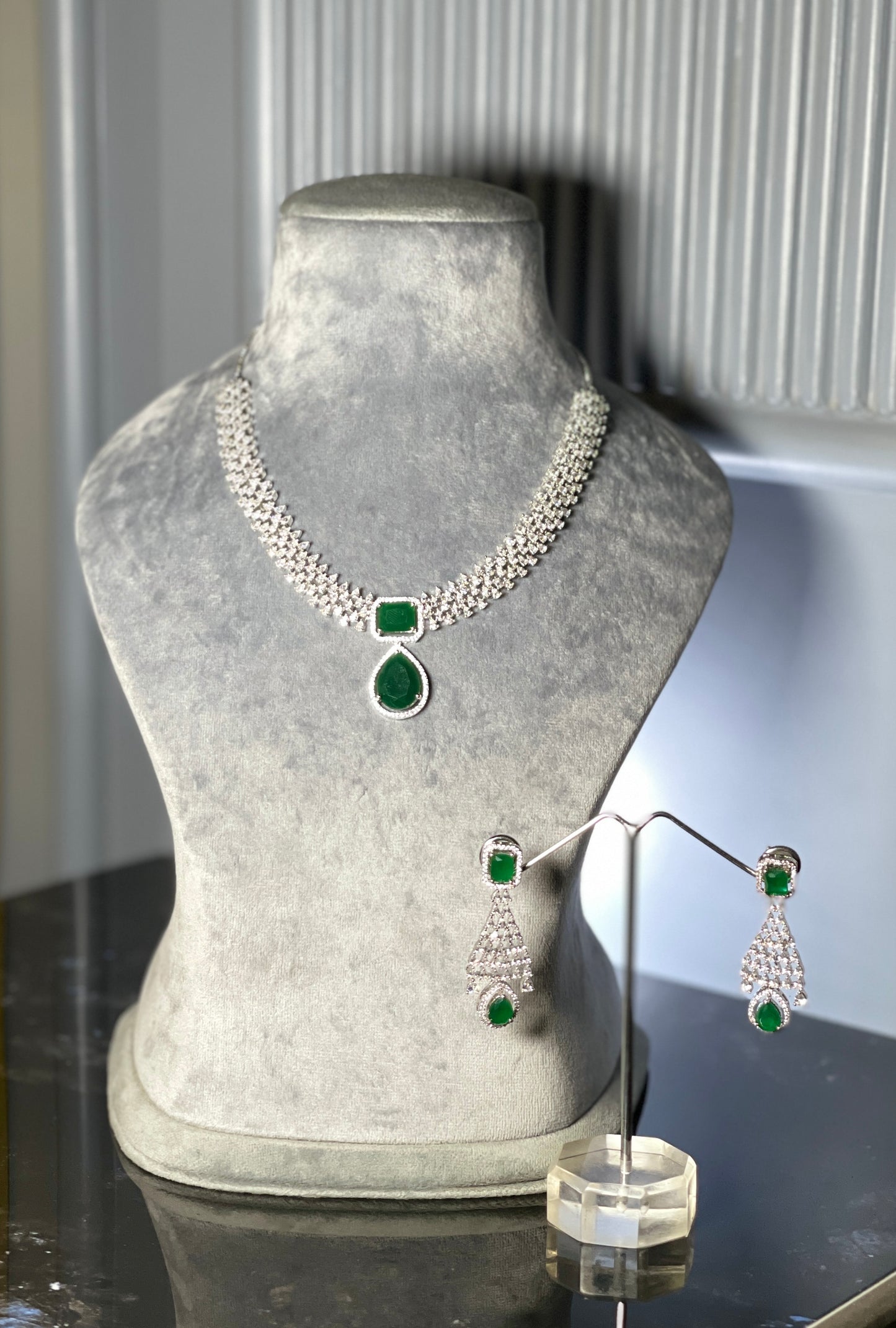 Emerald With American Diamond