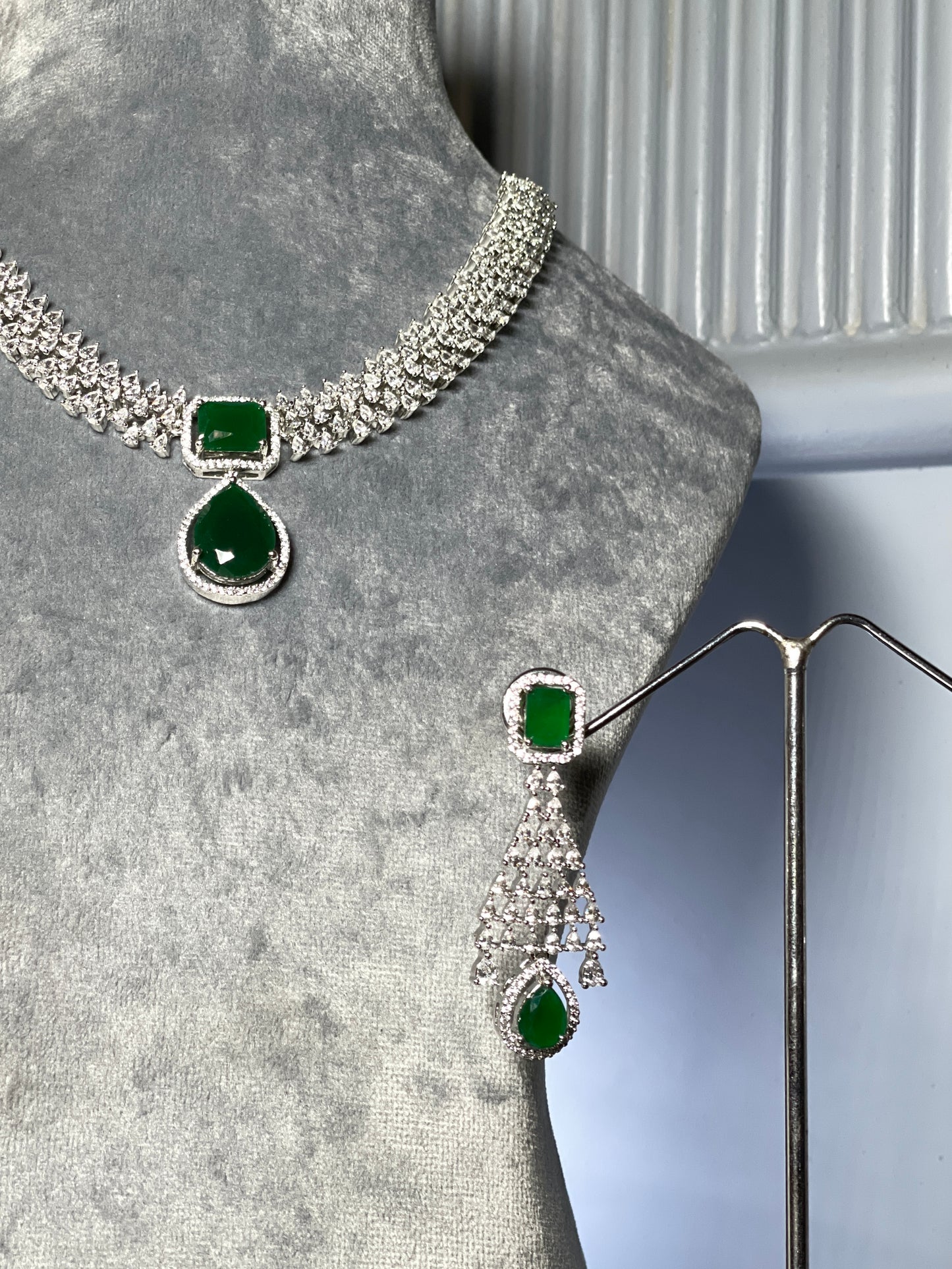 Emerald With American Diamond