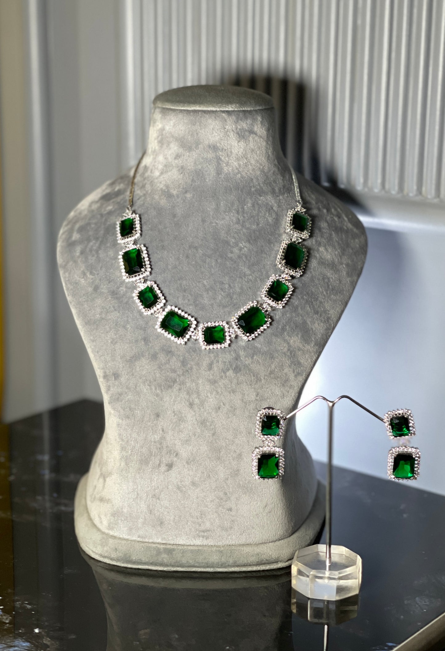 Emerald With American Diamond