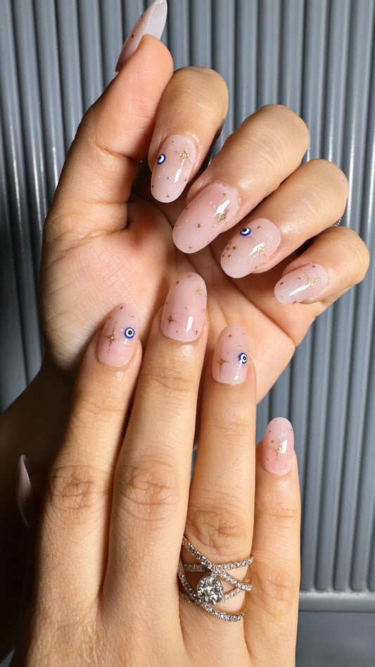 Eye Am Nude - Oval