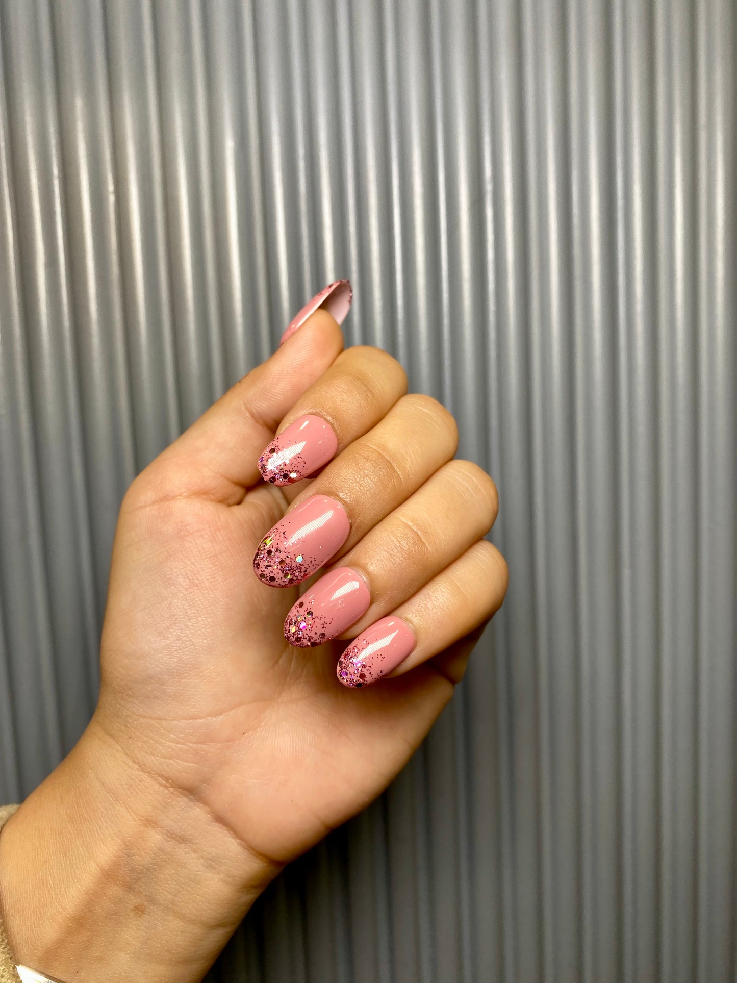 Glitter ombré nails
