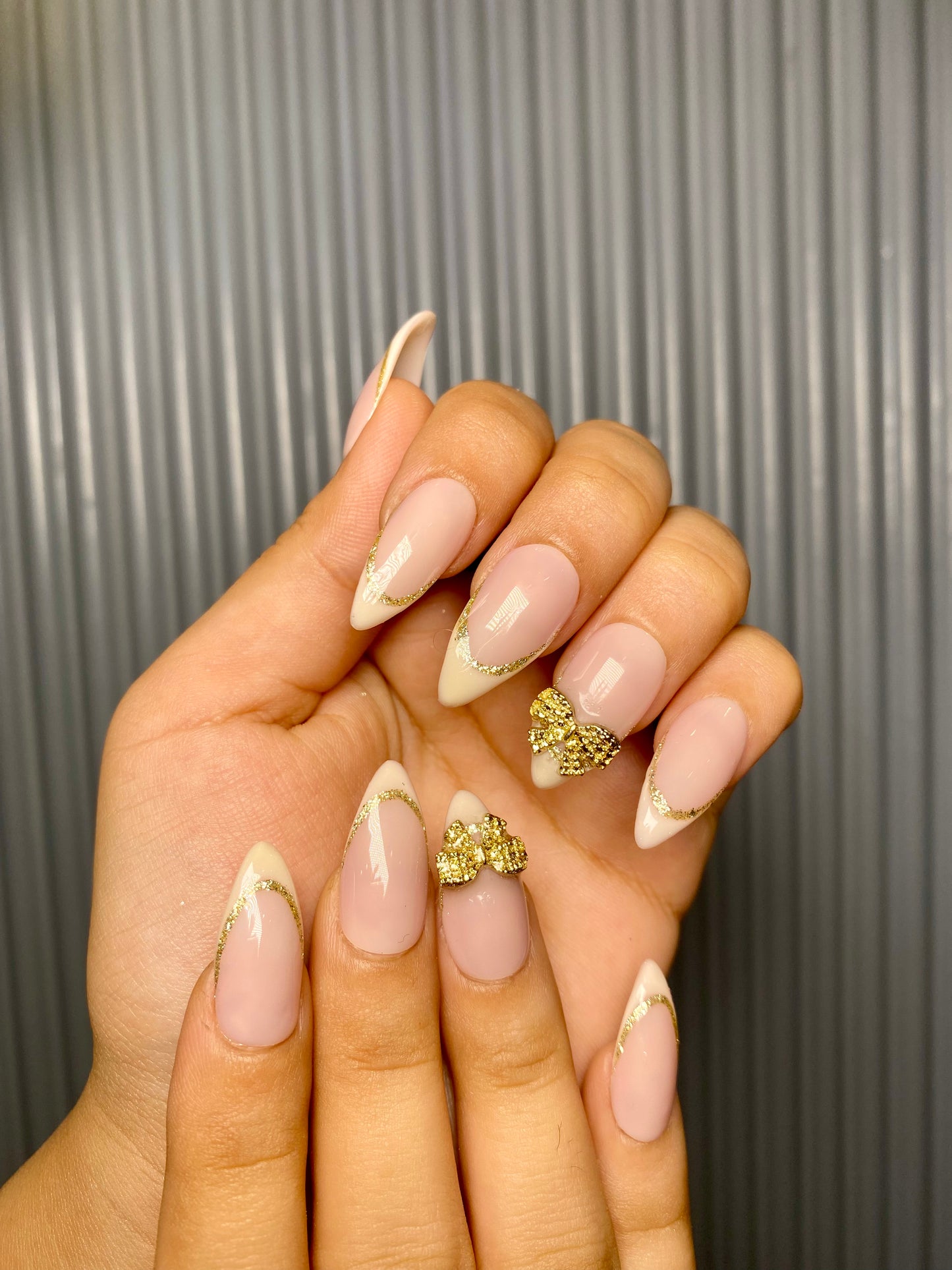 Nude bow french nails