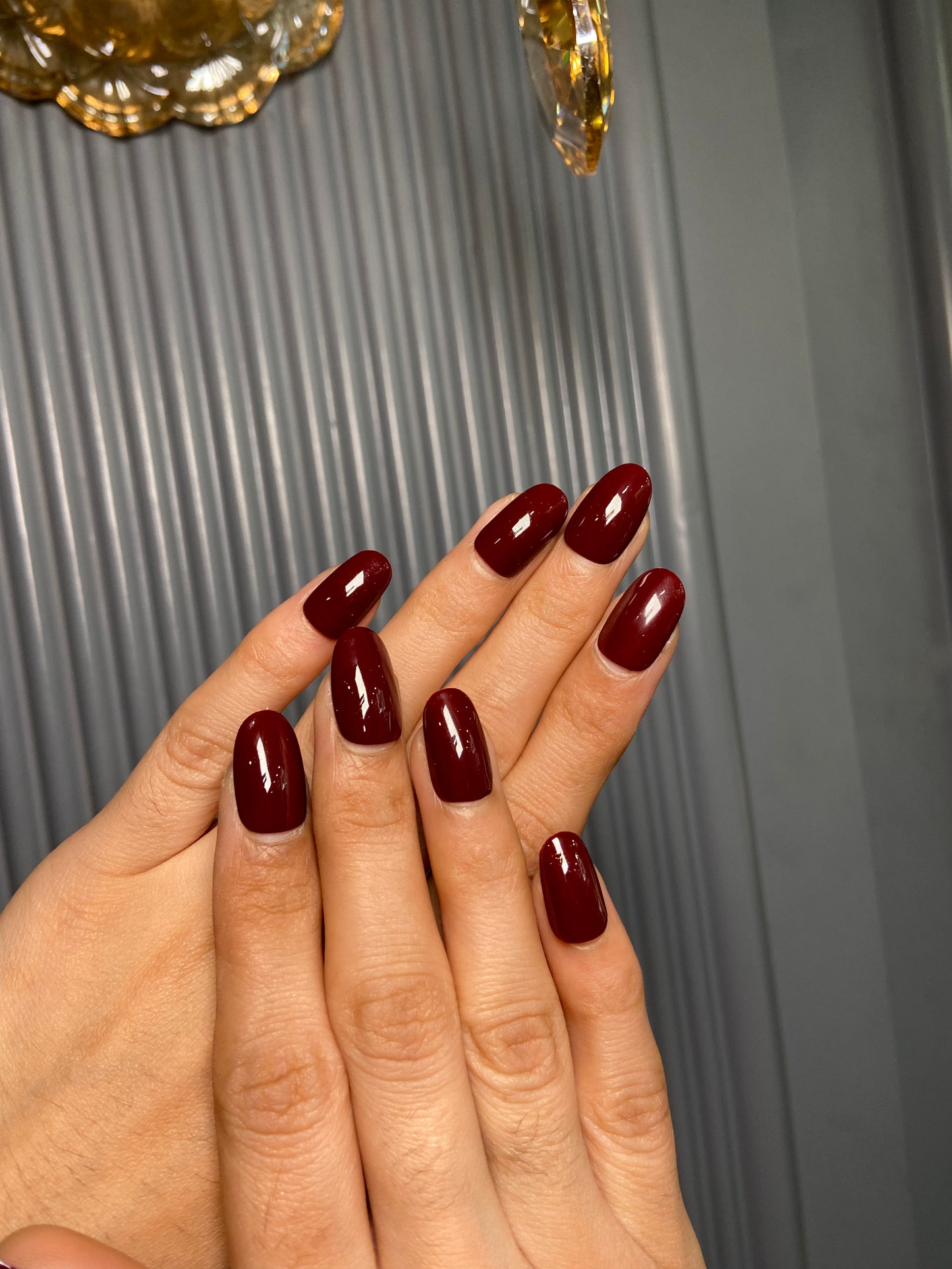 Winter mehroon nails