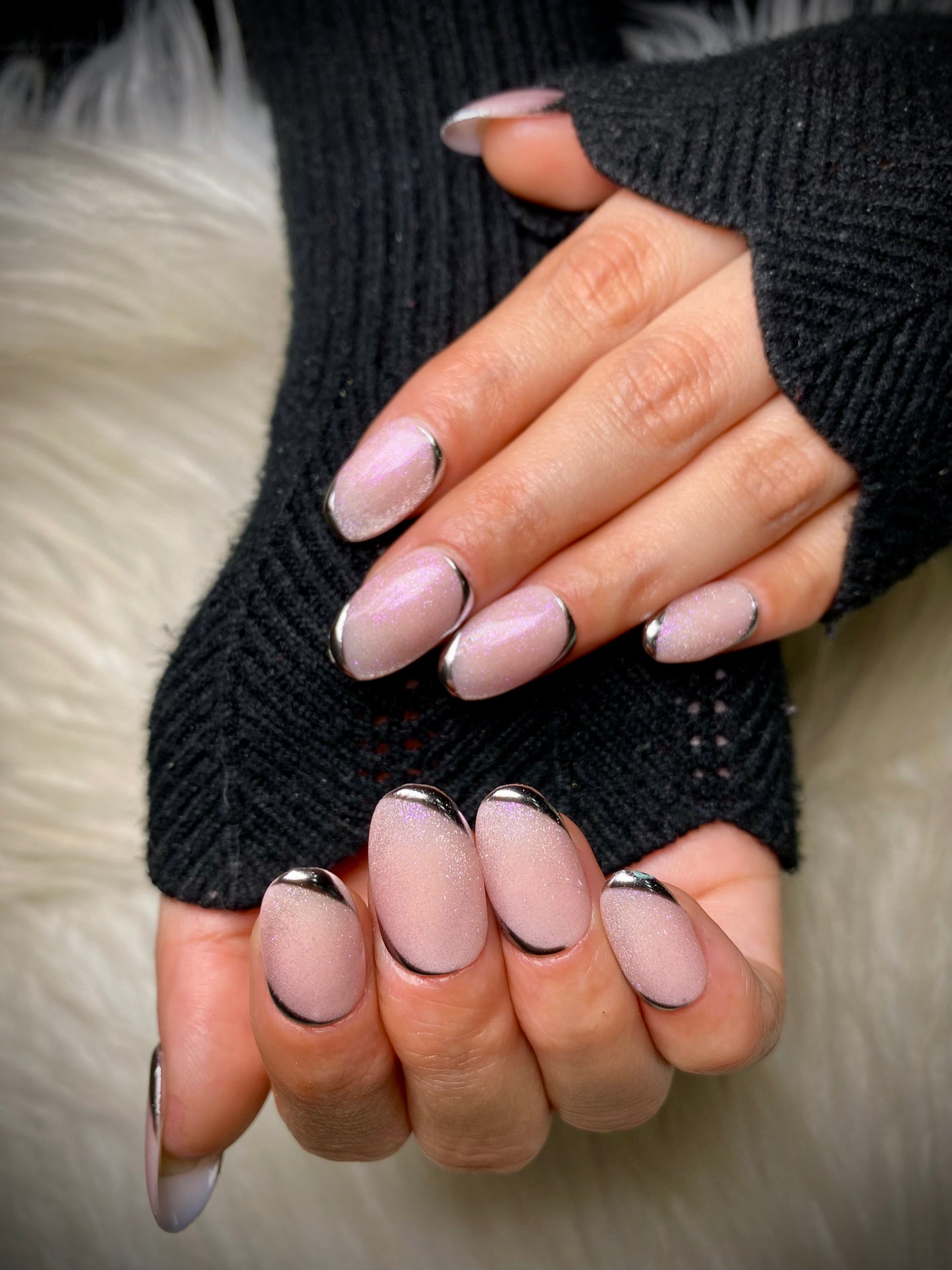 Chrome cat eye nails