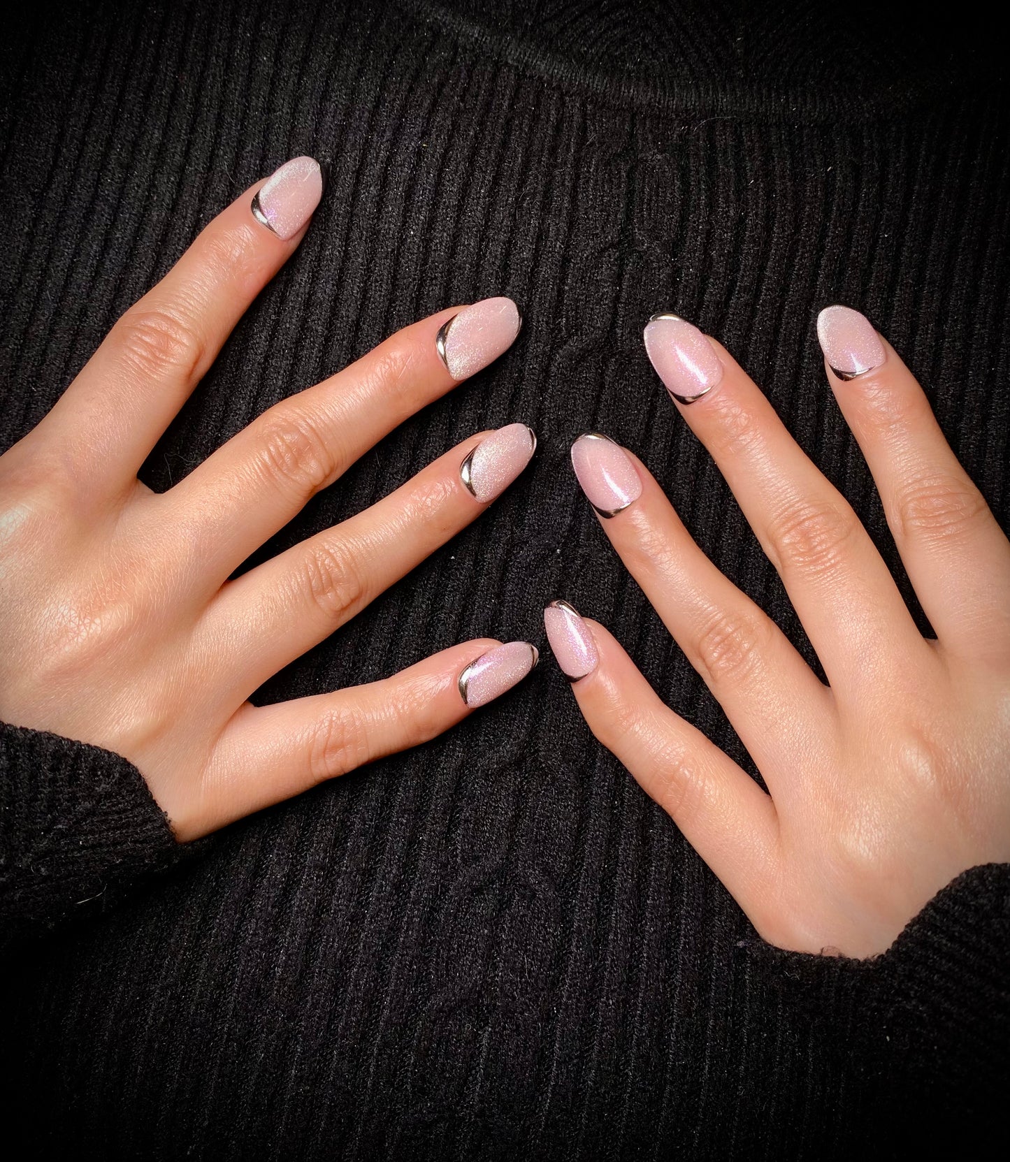 Chrome cat eye nails